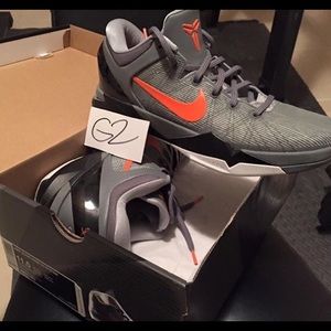 Kobe 7 “wolf” size 11.5